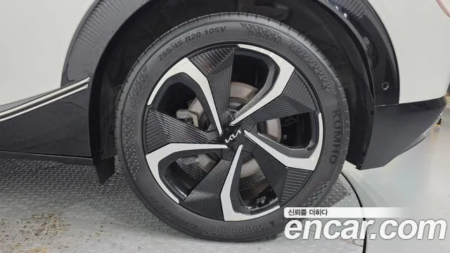 Kia EV6 — Фото автомобиля 17