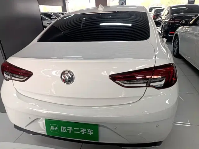 Buick Regal — Фото автомобиля 5