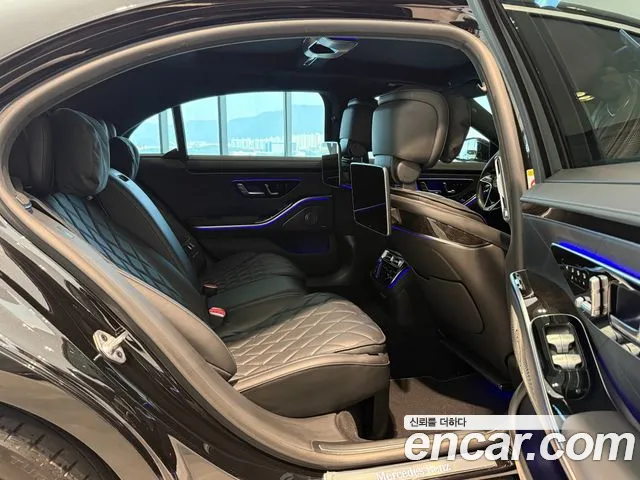 Mercedes-Benz S-Class — Фото автомобиля 17