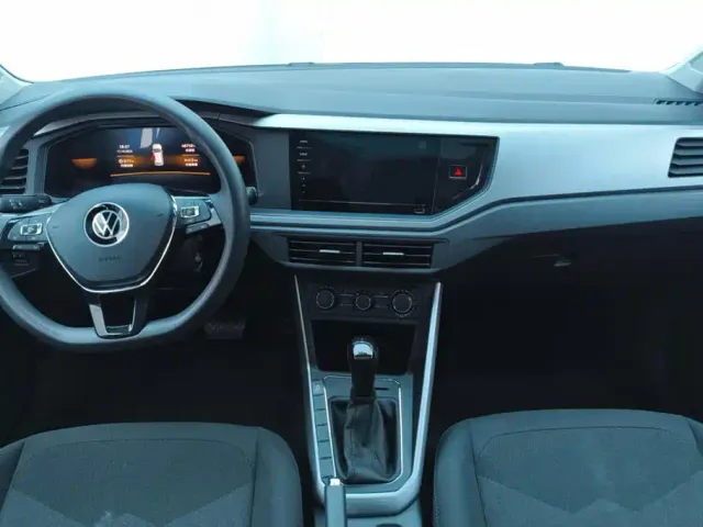 Volkswagen Polo — Фото автомобиля 12