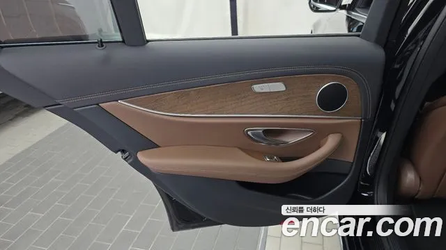 Mercedes-Benz E-Class W213 — Фото автомобиля 14