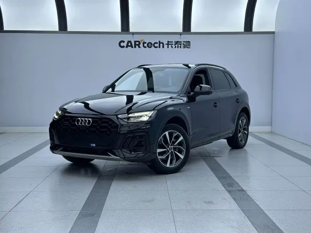 Фотография автомобиля — Audi Q5L