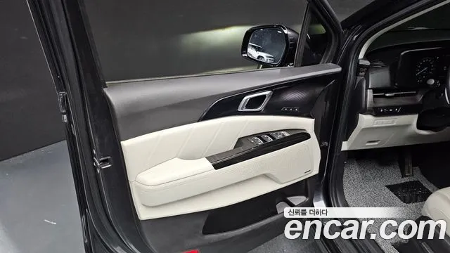 Kia Canival Carnival 4 поколение Дизель 9 мест Signature — Фото автомобиля 20