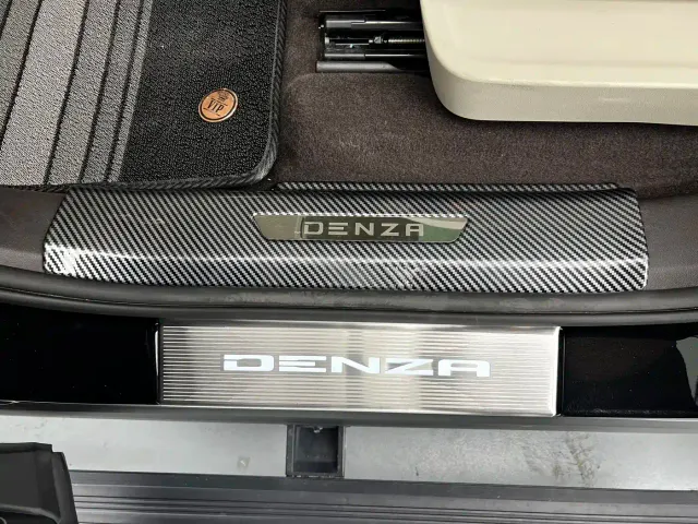 Denza N9 — Фото автомобиля 22