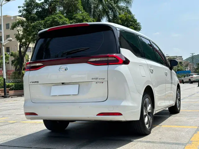 GAC Trumpchi M6 — Фото автомобиля 5