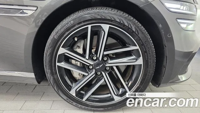 Genesis G80 RG3 — Фото автомобиля 6