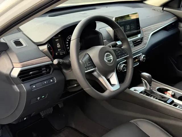 Nissan Teana — Фото автомобиля 5