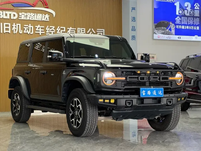 Ford Bronco — Фото автомобиля 3
