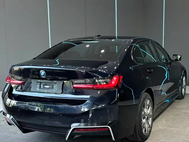 BMW i3 — Фото автомобиля 6