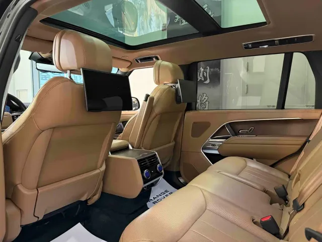 Land Rover Range Rover — Фото автомобиля 17