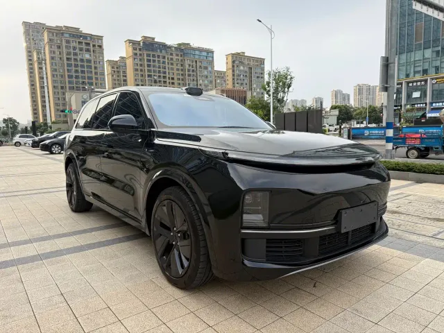 Li Auto L9 — Фото автомобиля 3