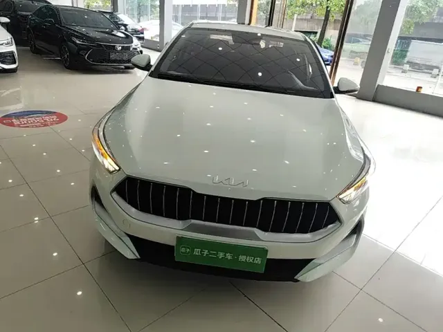 Kia K3 — Фото автомобиля 2