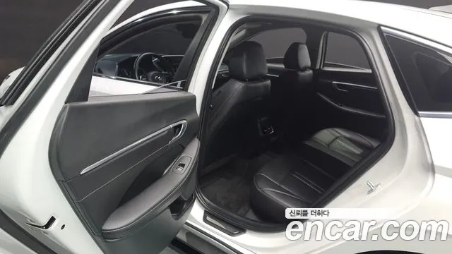 Hyundai Sonata Sonata (DN8) 2.0 LPG(Для проката) — Фото автомобиля 12