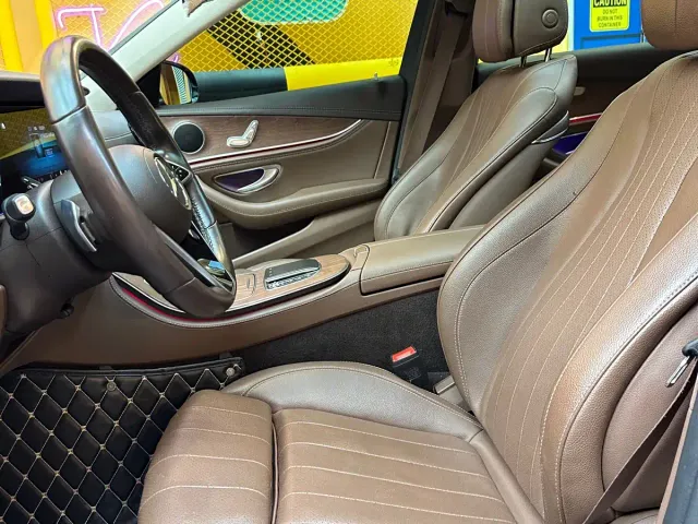 Mercedes-Benz E-Class — Фото автомобиля 6