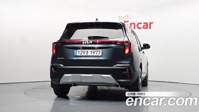 Kia Seltos — Фото автомобиля 4