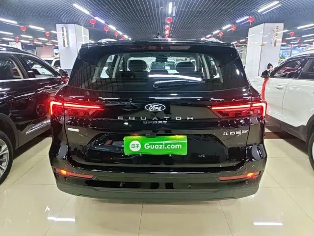 Ford Lingrui — Фото автомобиля 5