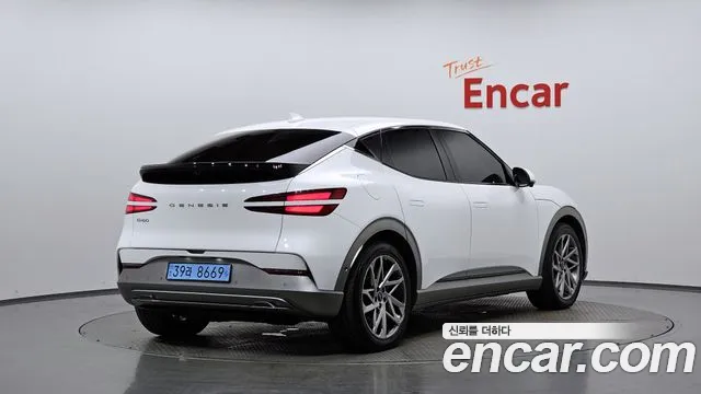 Genesis GV60 — Фото автомобиля 2
