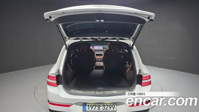 Genesis GV80 — Фото автомобиля 24