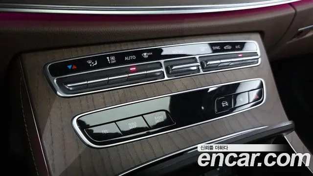 Mercedes-Benz E-Class — Фото автомобиля 16