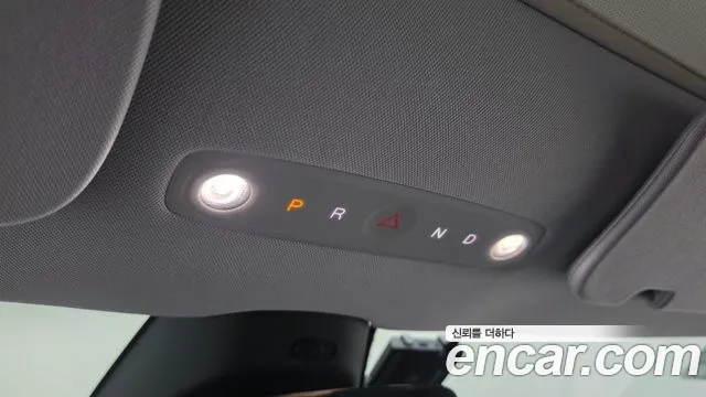 Tesla Model 3 — Фото автомобиля 3