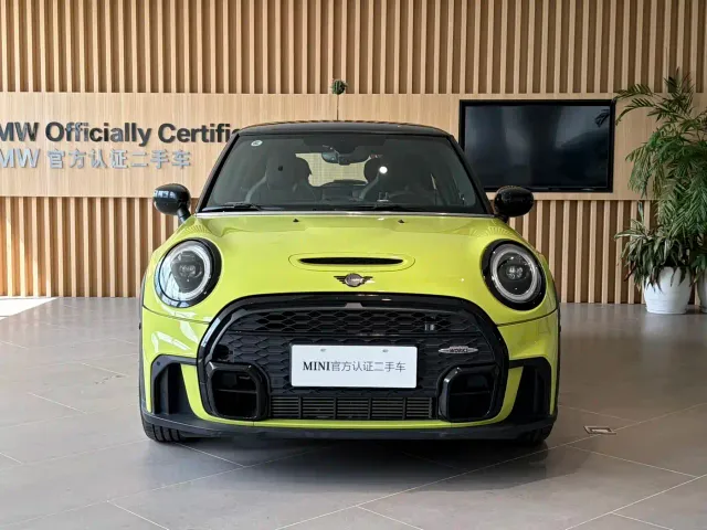 MINI Hatch — Фото автомобиля 2
