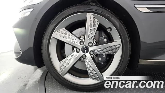 Genesis G80 RG3 — Фото автомобиля 5