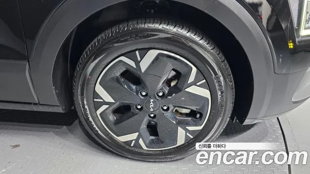 Kia Niro — Фото автомобиля 6