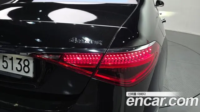 Mercedes-Benz S-Class — Фото автомобиля 23