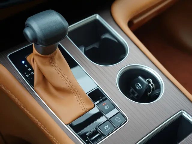 Toyota Granvia — Фото автомобиля 19
