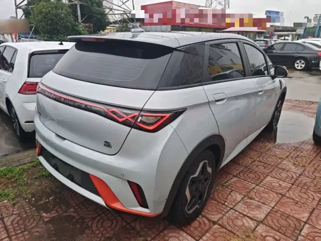 BYD Dolphin — Фото автомобиля 6