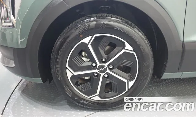 Kia Niro The All New — Фото автомобиля 5