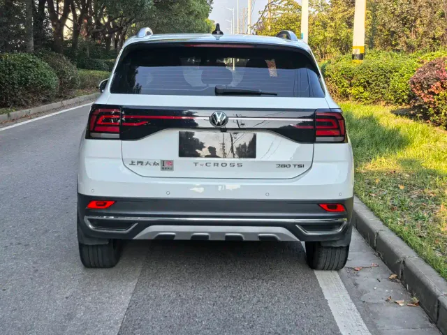 Volkswagen T-Cross — Фото автомобиля 6