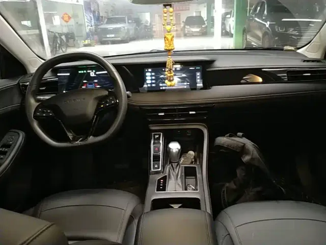 Roewe i5 — Фото автомобиля 9