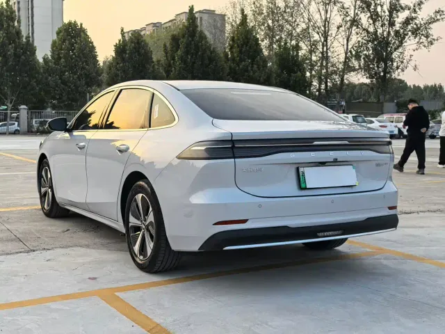 Geely Galaxy A7 EV — Фото автомобиля 7