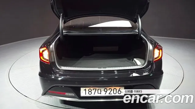 Hyundai Sonata Sonata (DN8) 2.0 LPG(Для проката) — Фото автомобиля 5