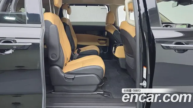 Kia Carnival 4th Gen — Фото автомобиля 12
