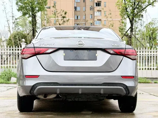 Nissan Sylphy — Фото автомобиля 17