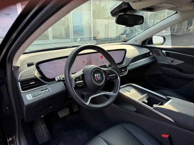 Buick LaCrosse — Фото автомобиля 5