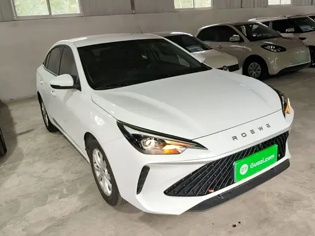 Roewe i5 — Фото автомобиля 3