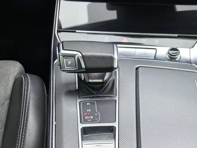 Audi A6L — Фото автомобиля 13