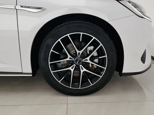 BYD Seal — Фото автомобиля 6