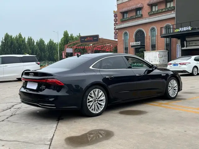 Audi Audi A7L 2024 45TFSI S-line Dream Edition Crystal Package — Фото автомобиля 15