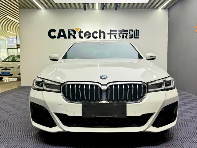 BMW 5 Series — Фото автомобиля 2