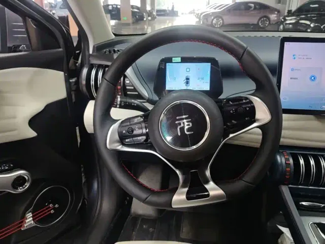 BYD Yuan PLUS — Фото автомобиля 6