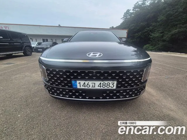 Фотография автомобиля — Hyundai Grandeur GN7