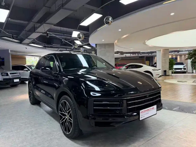 Porsche Cayenne — Фото автомобиля 2
