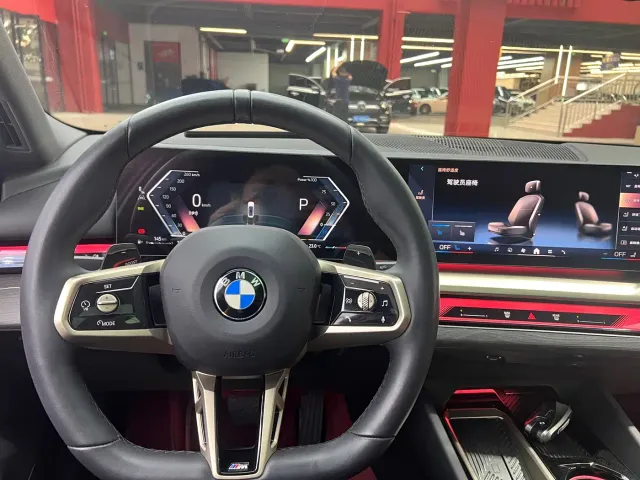 BMW 5 Series — Фото автомобиля 9