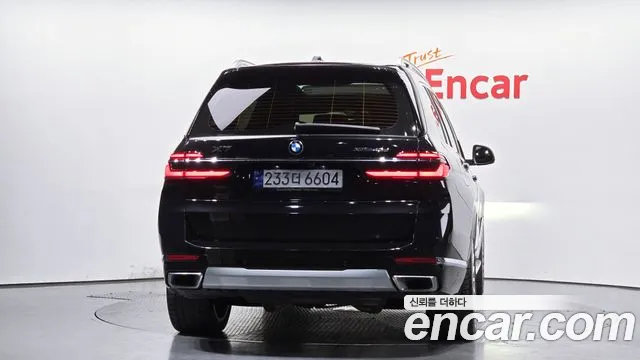 BMW X7 — Фото автомобиля 4