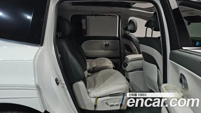 Hyundai Ioniq 9 — Фото автомобиля 17