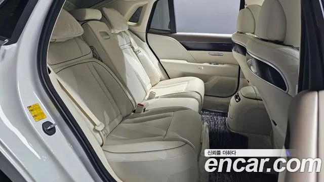 Genesis G90 Бензин 3.5 Turbo 2WD — Фото автомобиля 10